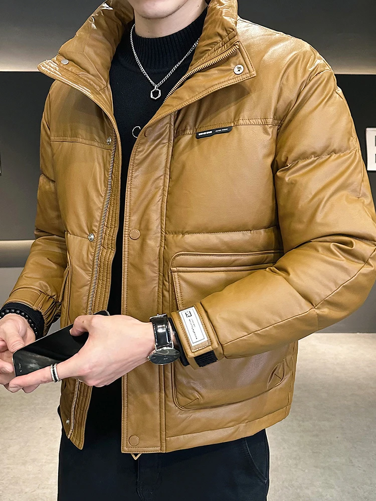 Faionable Thiened PU Leather down Jaet Men's Winter Coat ort Casual High Collar Zipper Closure Warm Straight Cut Fit
Faionable Thiened PU Leather down Jaet Men's Winter Coat ort Casual High Collar Zipper Closure Warm Straight Cut Fit