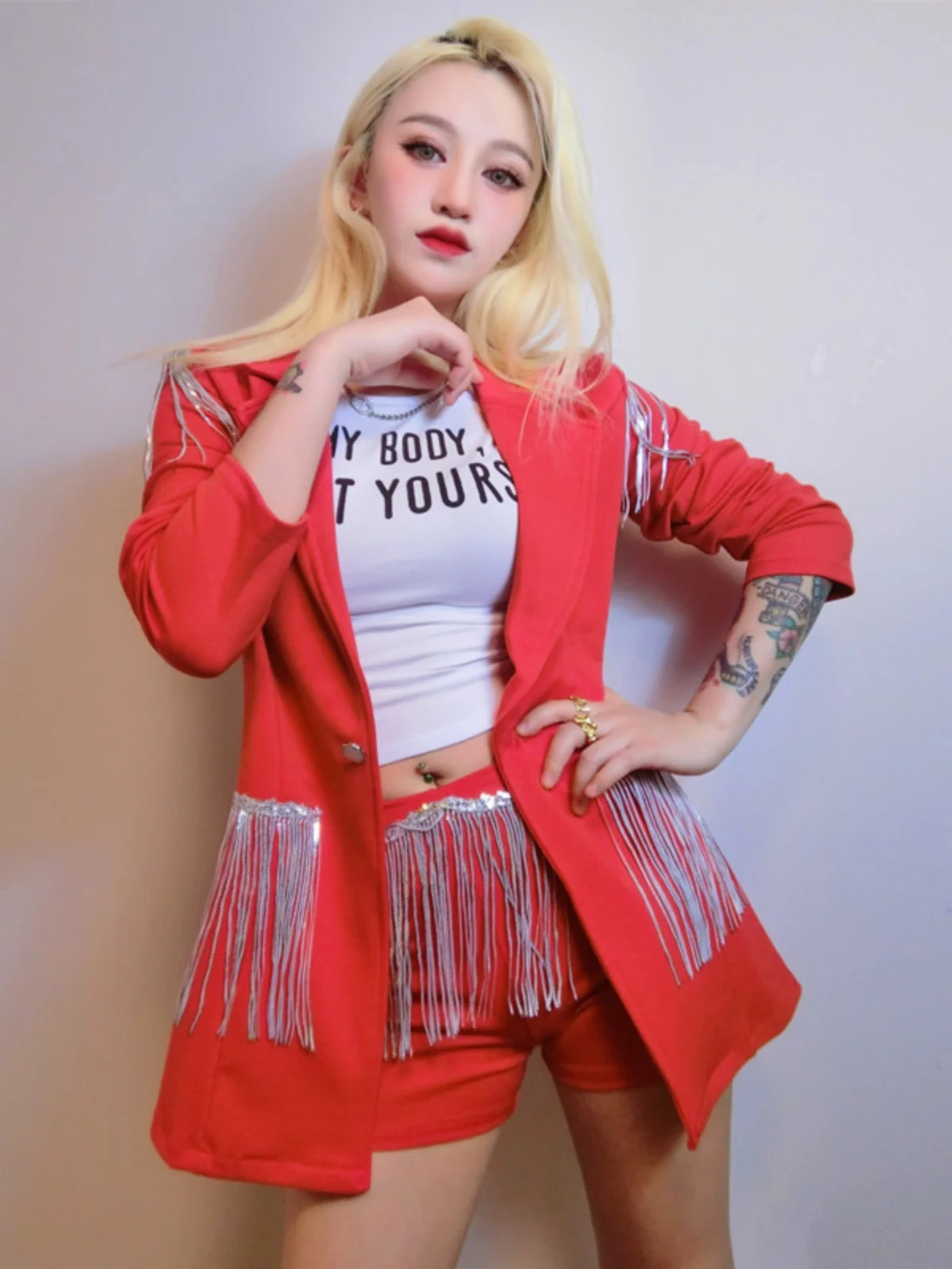Women's Jazz Style Sequin Trim Hollow out Red Suit Jacket Stage Performance Traditional Costume Cotton Material Spring Collec...
Women's Jazz Style Sequin Trim Hollow out Red Suit Jacket Stage Performance Traditional Costume Cotton Material Spring Collec...