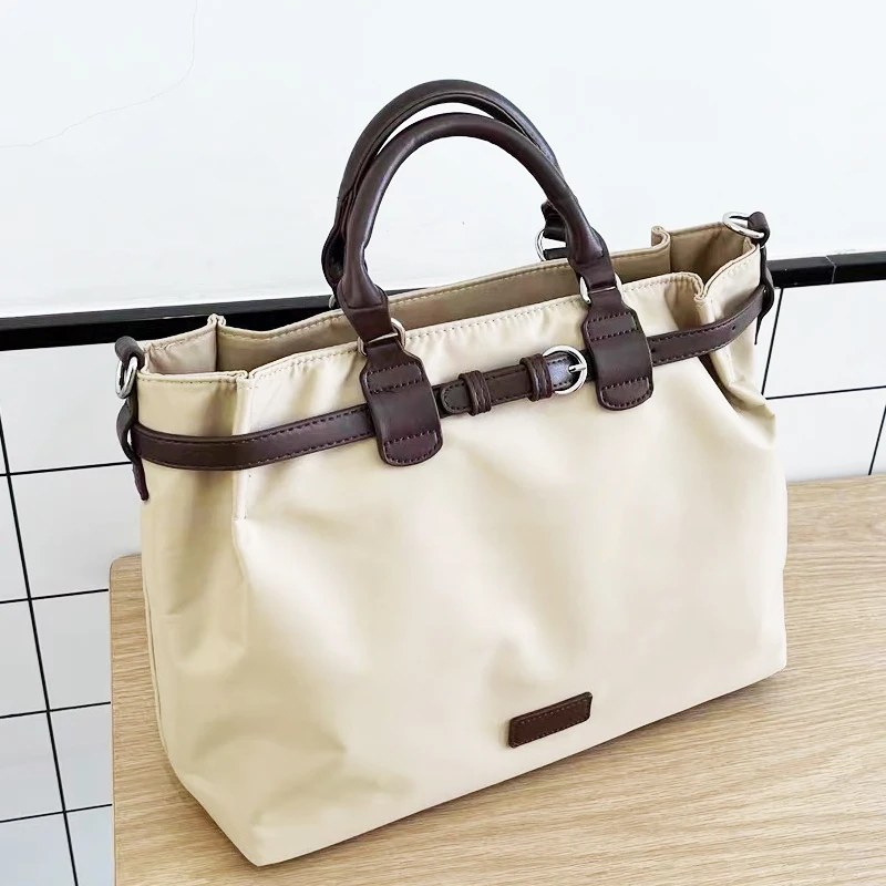 Casual Large Capacity Tote Bags For Women Luxury Designer Handbags Purses 2024 New In Belt Buckle Top Handle Backpacks Shoulder
Casual Large Capacity Tote Bags For Women Luxury Designer Handbags Purses 2024 New In Belt Buckle Top Handle Backpacks Shoulder
