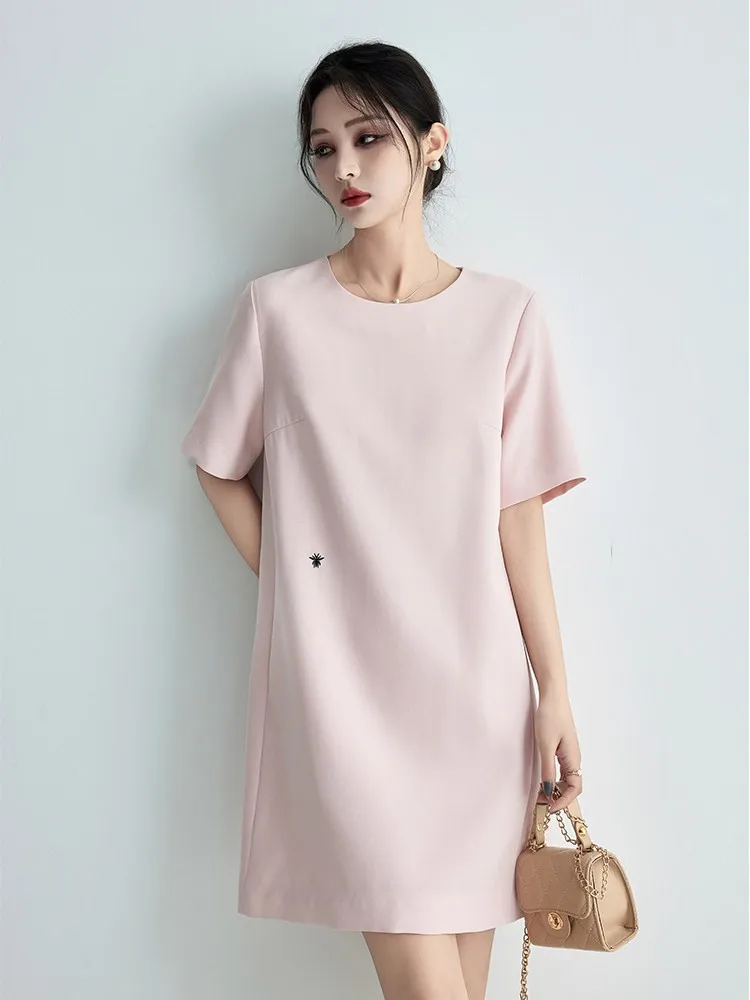 MARA Originating Fabric Three-acetate Mixed Commute Simple Short-sleeved Straight-dress Pink Skirt Comfortable Summer Dress
MARA Originating Fabric Three-acetate Mixed Commute Simple Short-sleeved Straight-dress Pink Skirt Comfortable Summer Dress