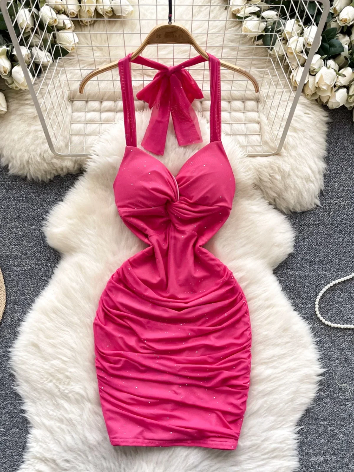 SsTss 2025 Y2K Sexy Halter Neck Glitter Bodycon Mini Dress Twist Beach Party Nightclub Outfit Summer Women Corset Vacation Dress
SsTss 2025 Y2K Sexy Halter Neck Glitter Bodycon Mini Dress Twist Beach Party Nightclub Outfit Summer Women Corset Vacation Dress