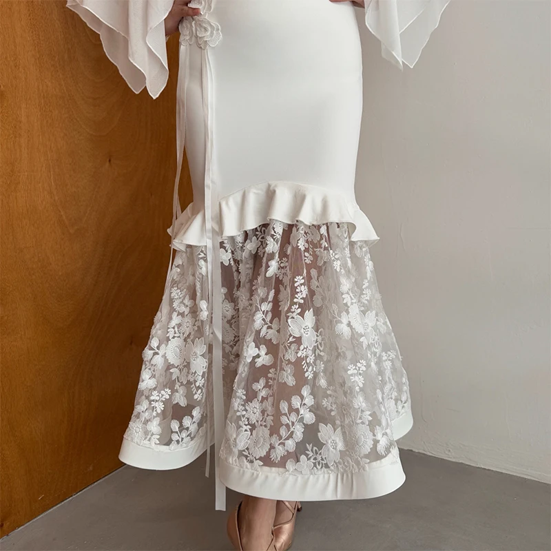 Waltz Ballroom Dance Practice Skirt Womens Black White Lace Long Skirt Latin Dance Performance Skirt Line Dance Clothing XH2425
Waltz Ballroom Dance Practice Skirt Womens Black White Lace Long Skirt Latin Dance Performance Skirt Line Dance Clothing XH2425