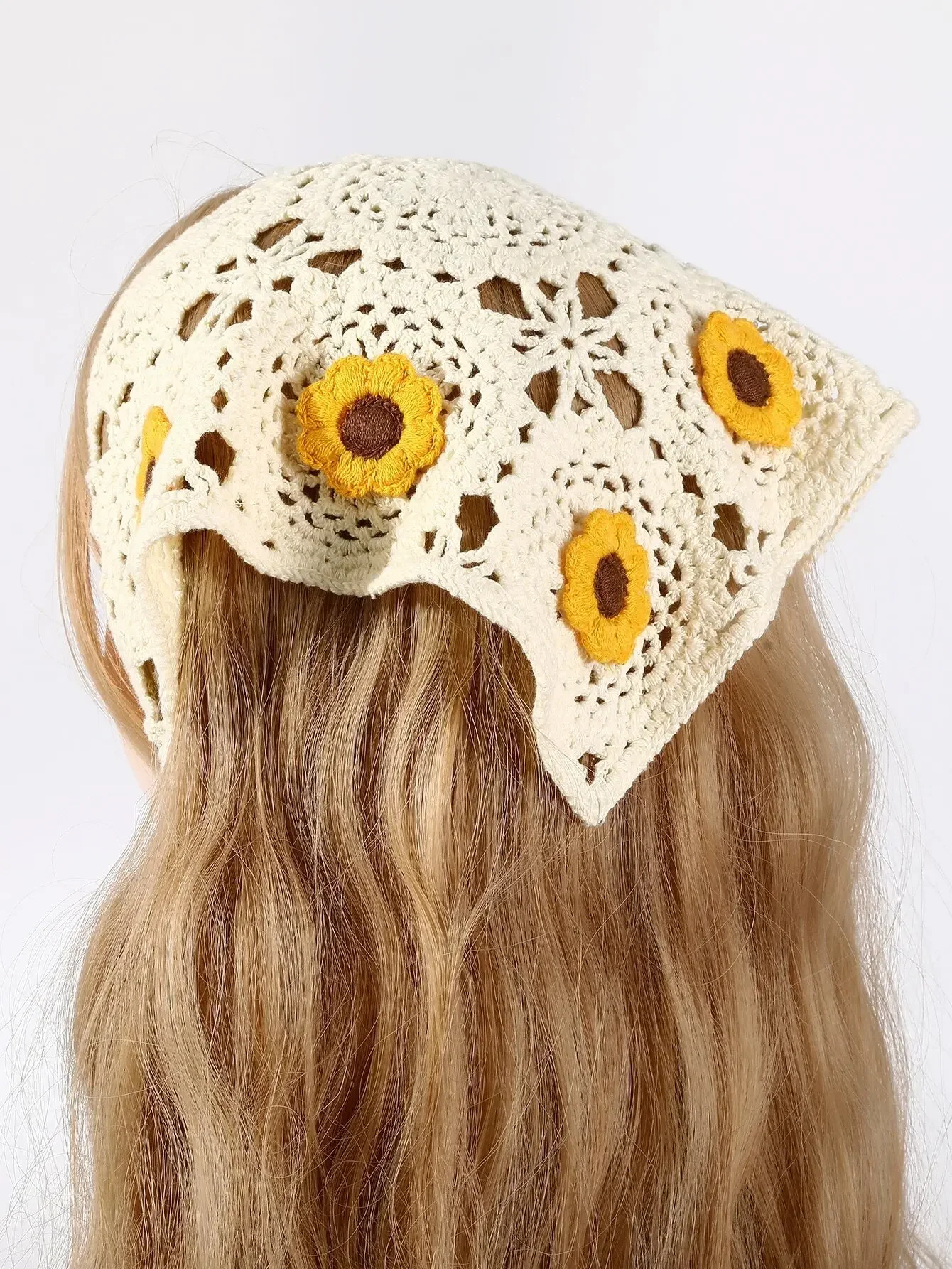 1pc Cute Floral Hollow-Out Tasseled Knitted Triangle Scarf, Fresh And Sweet Beach Style Women Bandana Summer Outfits Beach Hair
1pc Cute Floral Hollow-Out Tasseled Knitted Triangle Scarf, Fresh And Sweet Beach Style Women Bandana Summer Outfits Beach Hair