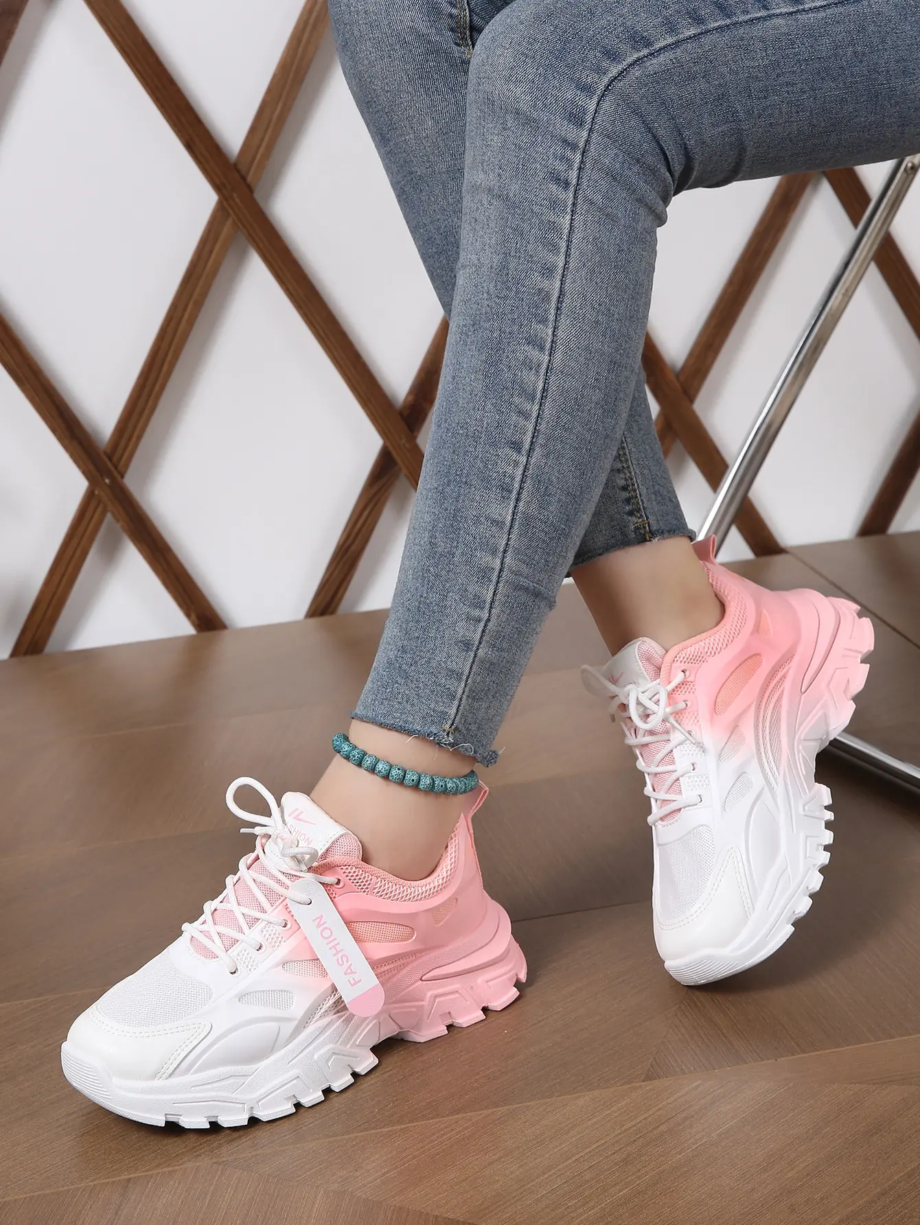 Ombre Chunky Platform Sneakers Lace Up Breathable Comfortable Athletic Trainers For Women All Seasons Casual Daily Wear
Ombre Chunky Platform Sneakers Lace Up Breathable Comfortable Athletic Trainers For Women All Seasons Casual Daily Wear