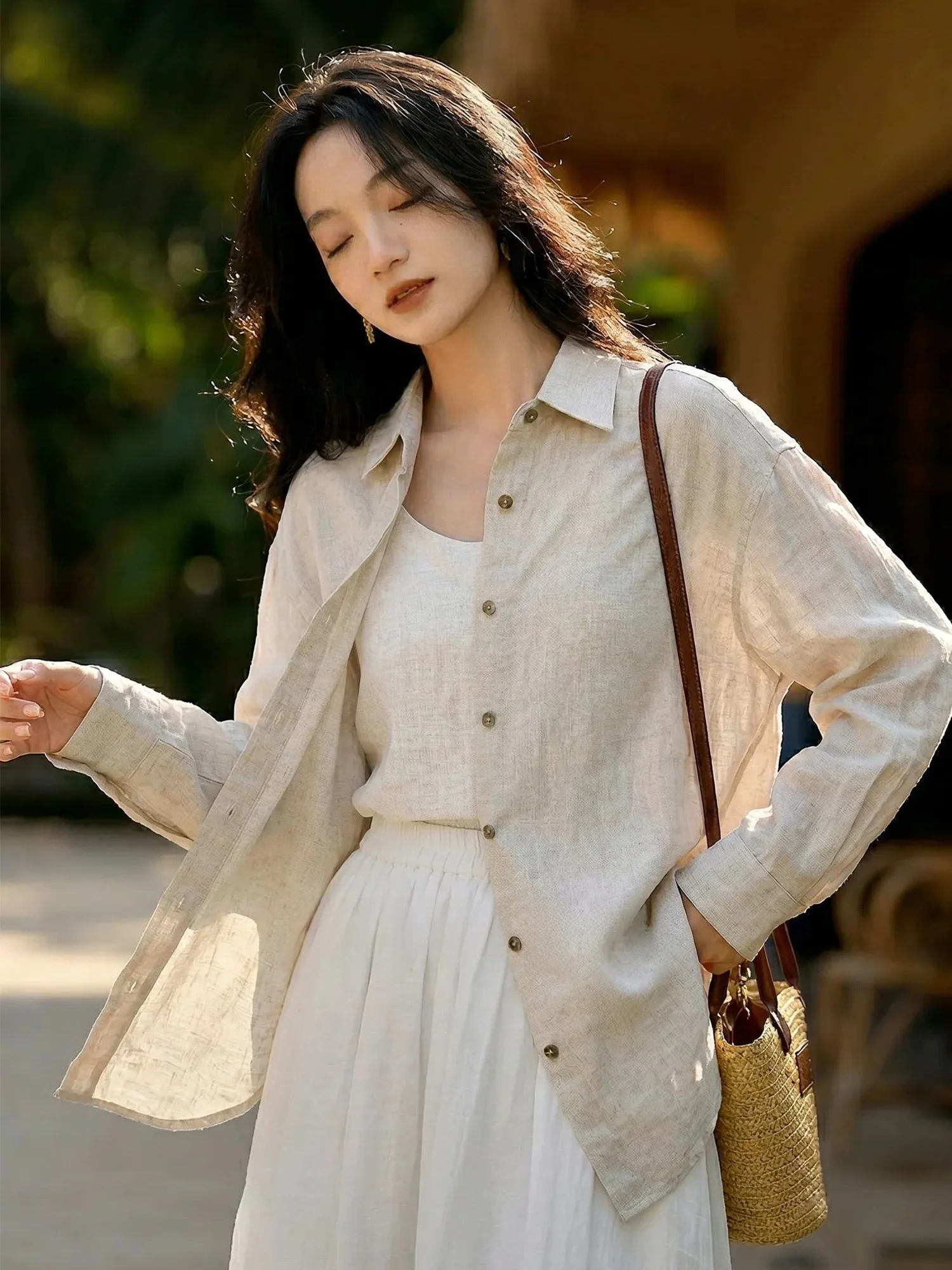 Elegant Linen Long Sleeve Neck Shirt Women Summer Lazy Style Loose Slimming Top Chivirin Casual Fashion Ladies' Shirt
Elegant Linen Long Sleeve Neck Shirt Women Summer Lazy Style Loose Slimming Top Chivirin Casual Fashion Ladies' Shirt