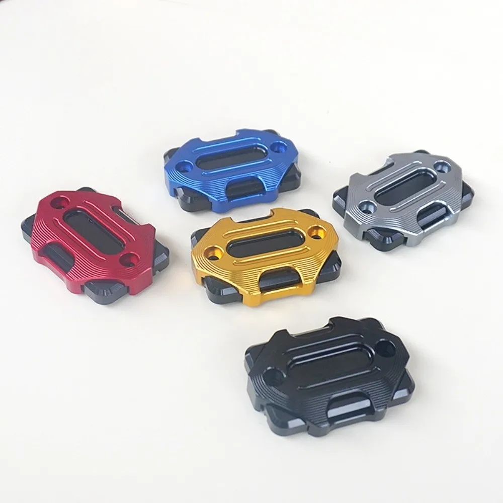 Крышка тормозного бачка мотоцикла с ЧПУ, декоративная защита, крышка бачка тормозной жидкости из алюминиевого сплава для Honda ADV150 ADV160
Крышка тормозного бачка мотоцикла с ЧПУ, декоративная защита, крышка бачка тормозной жидкости из алюминиевого сплава для Honda ADV150 ADV160