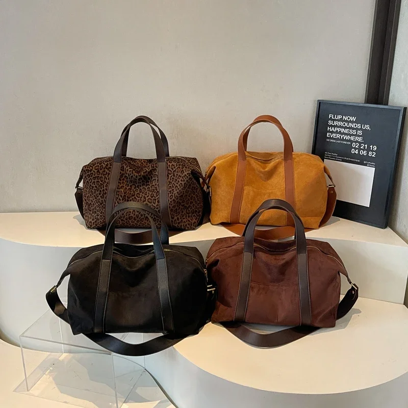 2025 New Retro Hot Trendy Stylish Design Faux Suede Square Shoulder Bags Versatile Popularity Crossbody Bags for Women
2025 New Retro Hot Trendy Stylish Design Faux Suede Square Shoulder Bags Versatile Popularity Crossbody Bags for Women