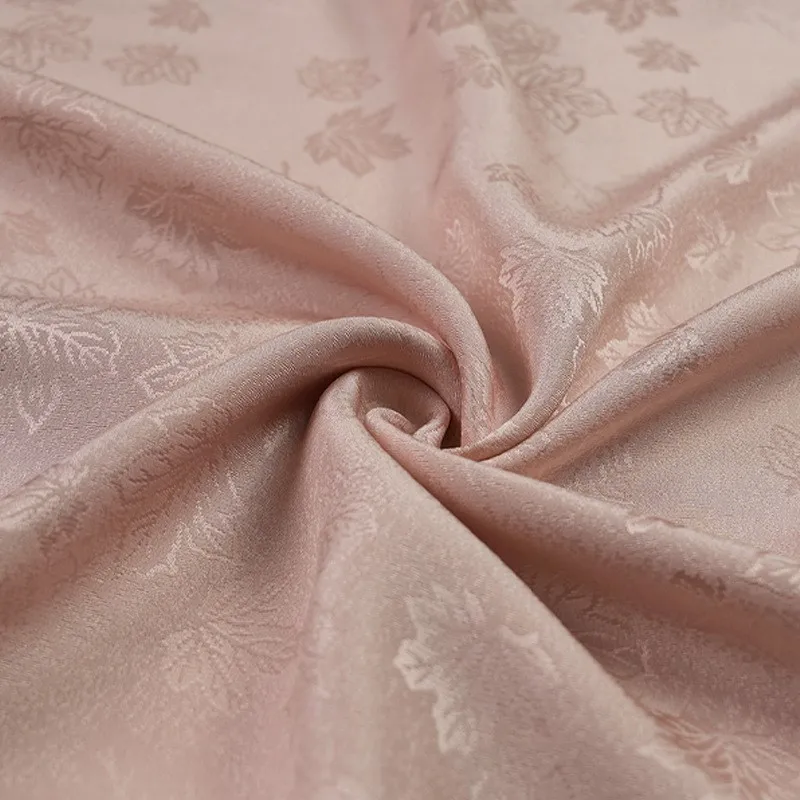 Narrow-width pure silk new Chinese-style Hanfu cheongsam and waistcoat fabric
Narrow-width pure silk new Chinese-style Hanfu cheongsam and waistcoat fabric