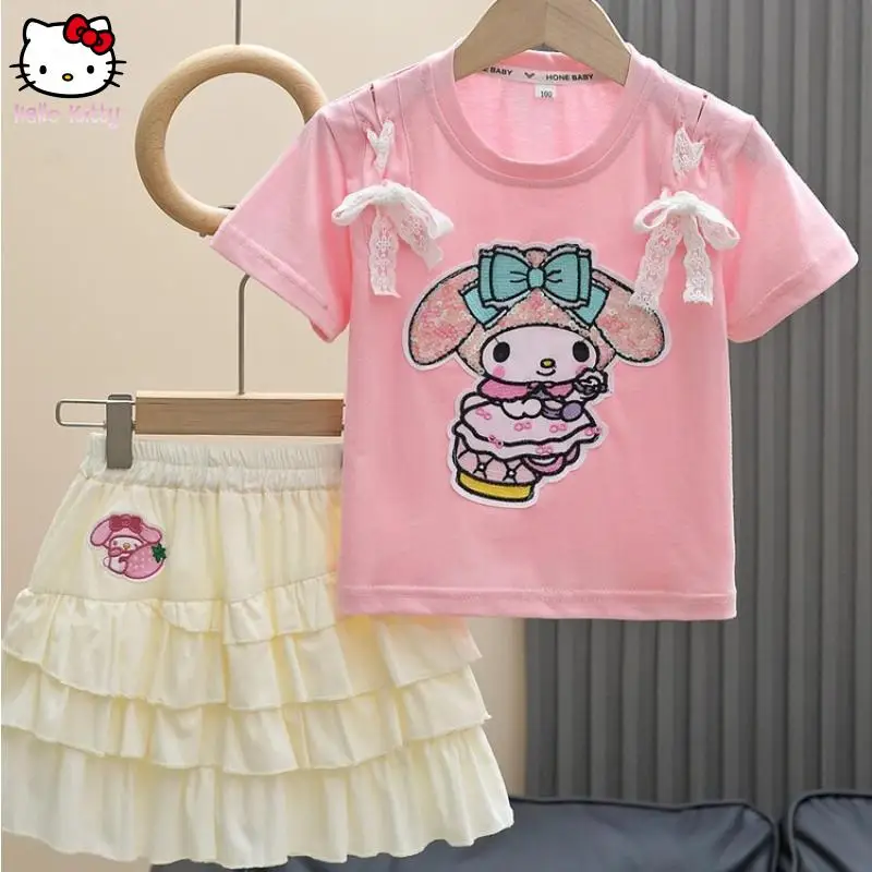 Комплект Sanrio для девочек Cinnamoroll, летняя новая футболка с рисунком мелодии аниме Kawaii, юбка, детская модная повседневная милая хлопковая юбка-тортик
Комплект Sanrio для девочек Cinnamoroll, летняя новая футболка с рисунком мелодии аниме Kawaii, юбка, детская модная повседневная милая хлопковая юбка-тортик