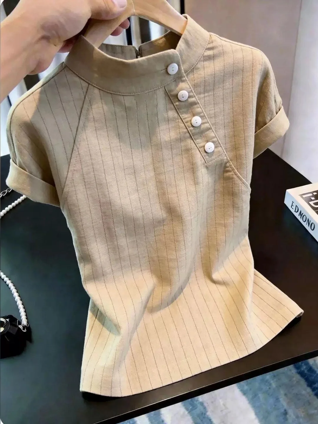 Chic Commuter Short Sleeve Shirt Women's Stylish Design Sensation Overhead Summer New Arrival Korean Style Straight Cut Silk Top
Chic Commuter Short Sleeve Shirt Women's Stylish Design Sensation Overhead Summer New Arrival Korean Style Straight Cut Silk Top