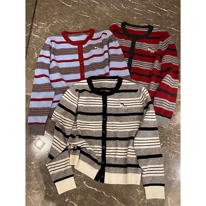 Preppy Style Contrasting Color Striped Round Neck Sweater Jacket Women 2024 Autumn New Niche Design Sense Knitted Cardigan
Preppy Style Contrasting Color Striped Round Neck Sweater Jacket Women 2024 Autumn New Niche Design Sense Knitted Cardigan