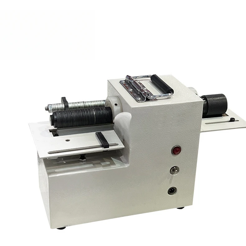 Double head slitting machine, small leather slitting machine, drawing rhinestone slitting machine
Double head slitting machine, small leather slitting machine, drawing rhinestone slitting machine