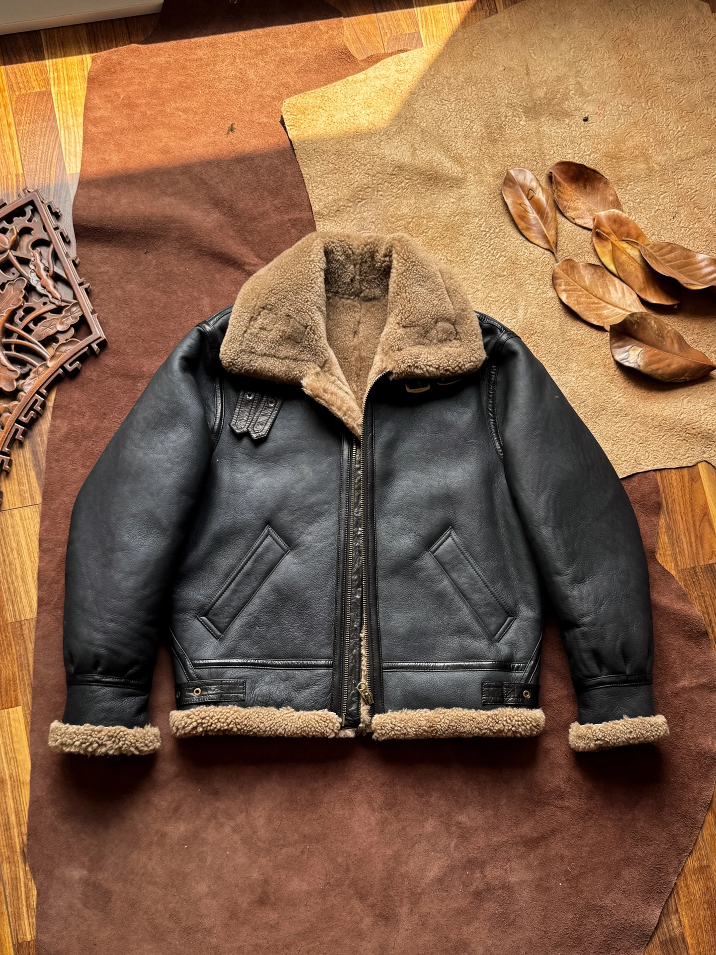 Винтажная одежда из овчины. Куртка из натурального натурального меха. Мужское зимнее теплое толстое шерстяное пальто. Классическая дубленка B3
Винтажная одежда из овчины. Куртка из натурального натурального меха. Мужское зимнее теплое толстое шерстяное пальто. Классическая дубленка B3