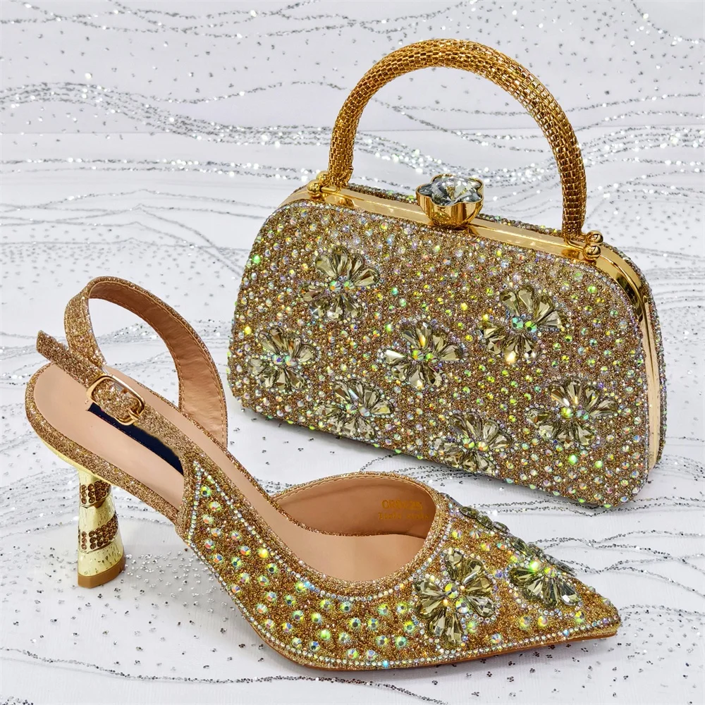 Nigerian Summer High Heels Shoes And Bag Set Pretty Decorated With Crystal Ladies Shoes And Bag Set For Wedding Dress
Nigerian Summer High Heels Shoes And Bag Set Pretty Decorated With Crystal Ladies Shoes And Bag Set For Wedding Dress