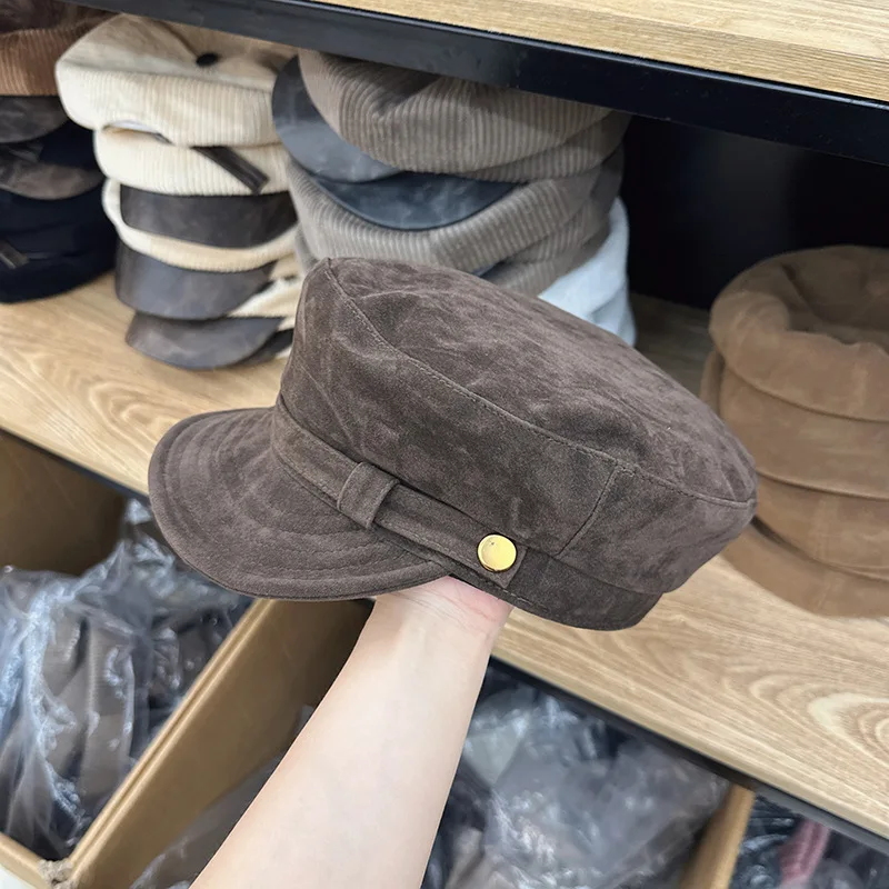 New matte velvet wide brimmed metal buckle flat top hat for women's autumn winter Japanese high-quality newsboy hat dames pet
New matte velvet wide brimmed metal buckle flat top hat for women's autumn winter Japanese high-quality newsboy hat dames pet