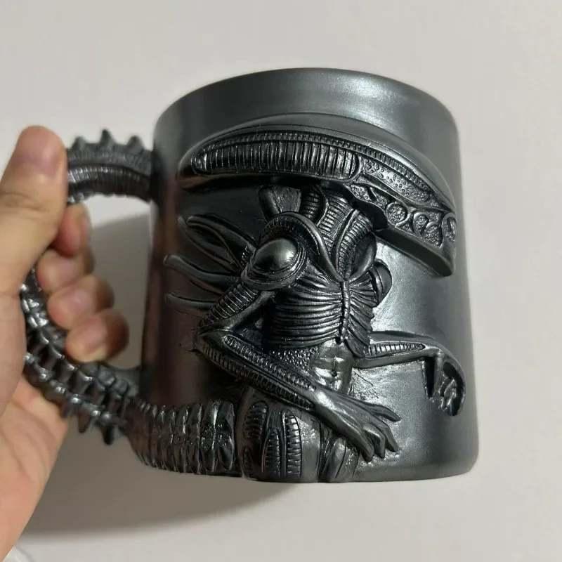 Ремесленные украшения, украшения для дома, подарки, 500 мл, ксеноморфная кружка, креативная чашка для воды, 15 унций, кофейная чашка, настольная смола
Ремесленные украшения, украшения для дома, подарки, 500 мл, ксеноморфная кружка, креативная чашка для воды, 15 унций, кофейная чашка, настольная смола