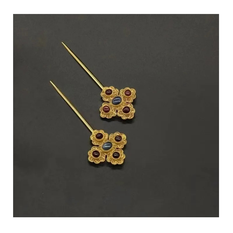 Pure Copper Gold-plated Ming Dynasty Di Bun Jewelry Cover Temples Hairpin Fringed Head Hanfu Hairpin Head Accessories Modeling A
Pure Copper Gold-plated Ming Dynasty Di Bun Jewelry Cover Temples Hairpin Fringed Head Hanfu Hairpin Head Accessories Modeling A
