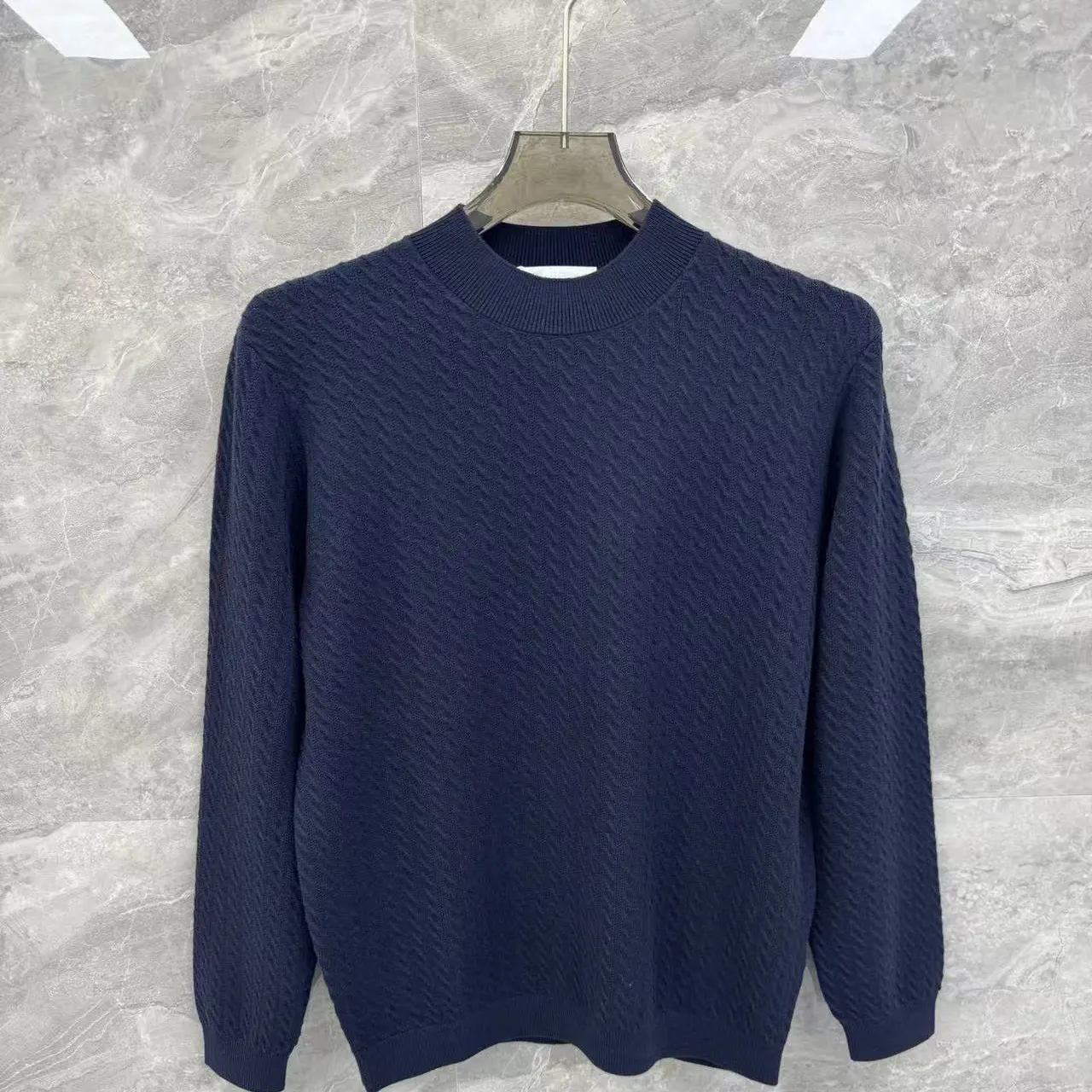 BC Italian men's clothing autumn and winter new fashion wool-blend crew neck long-sleeved primer sweater
BC Italian men's clothing autumn and winter new fashion wool-blend crew neck long-sleeved primer sweater