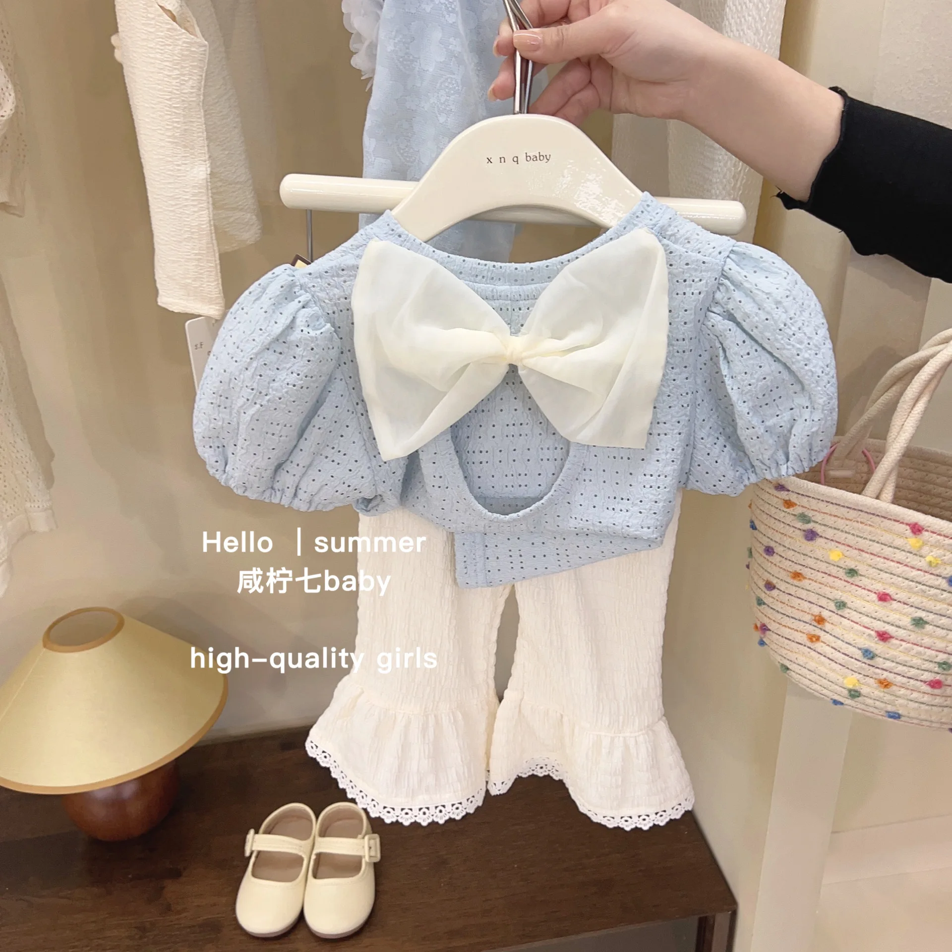Girl Clothes Suit Girls T-shirt Top and Pant New Children Summer Cotton Top Foreign Bow Backless Girl Base Shirt 2-piece Set
Girl Clothes Suit Girls T-shirt Top and Pant New Children Summer Cotton Top Foreign Bow Backless Girl Base Shirt 2-piece Set