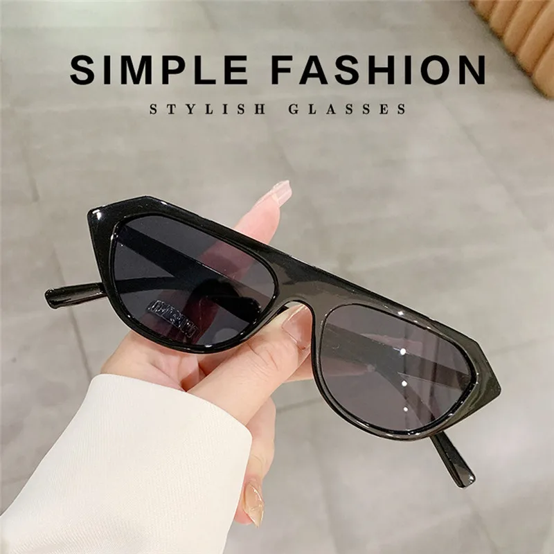 Small Polygon Rectangle Frame Women's Sunglasses 2024 Fashion Brand Designer Sun Glasses Men Classic Black Glasses Shades UV400
Small Polygon Rectangle Frame Women's Sunglasses 2024 Fashion Brand Designer Sun Glasses Men Classic Black Glasses Shades UV400