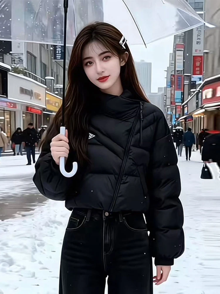 Black Stand Collar Asymmetrical Zipper Thickened Cotton Jacket Women's Winter Warm Bread Style Top Fashionable Commute Style
Black Stand Collar Asymmetrical Zipper Thickened Cotton Jacket Women's Winter Warm Bread Style Top Fashionable Commute Style