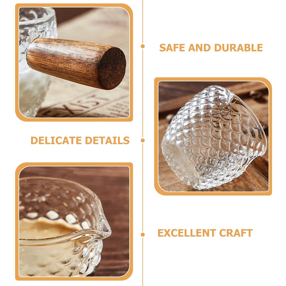 Glass Milk Cup Cream Pitcher Small Latte Container Wooden Handle Clear Glass Multi Use Coffee Bar Supplies Syrup Pitcher Heat
Glass Milk Cup Cream Pitcher Small Latte Container Wooden Handle Clear Glass Multi Use Coffee Bar Supplies Syrup Pitcher Heat
