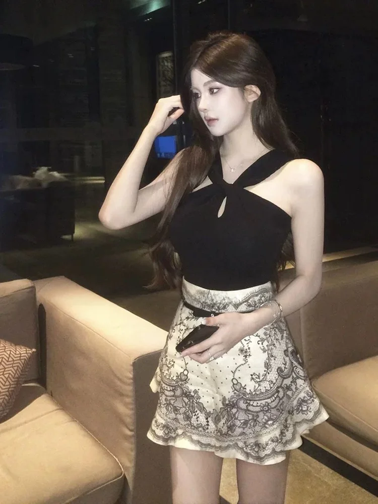 Spicy Girl Design Knot Neck Top And Lace Skirt Set Women's Spring Summer Pure Desire High Waist Two Piece Fashion Set
Spicy Girl Design Knot Neck Top And Lace Skirt Set Women's Spring Summer Pure Desire High Waist Two Piece Fashion Set