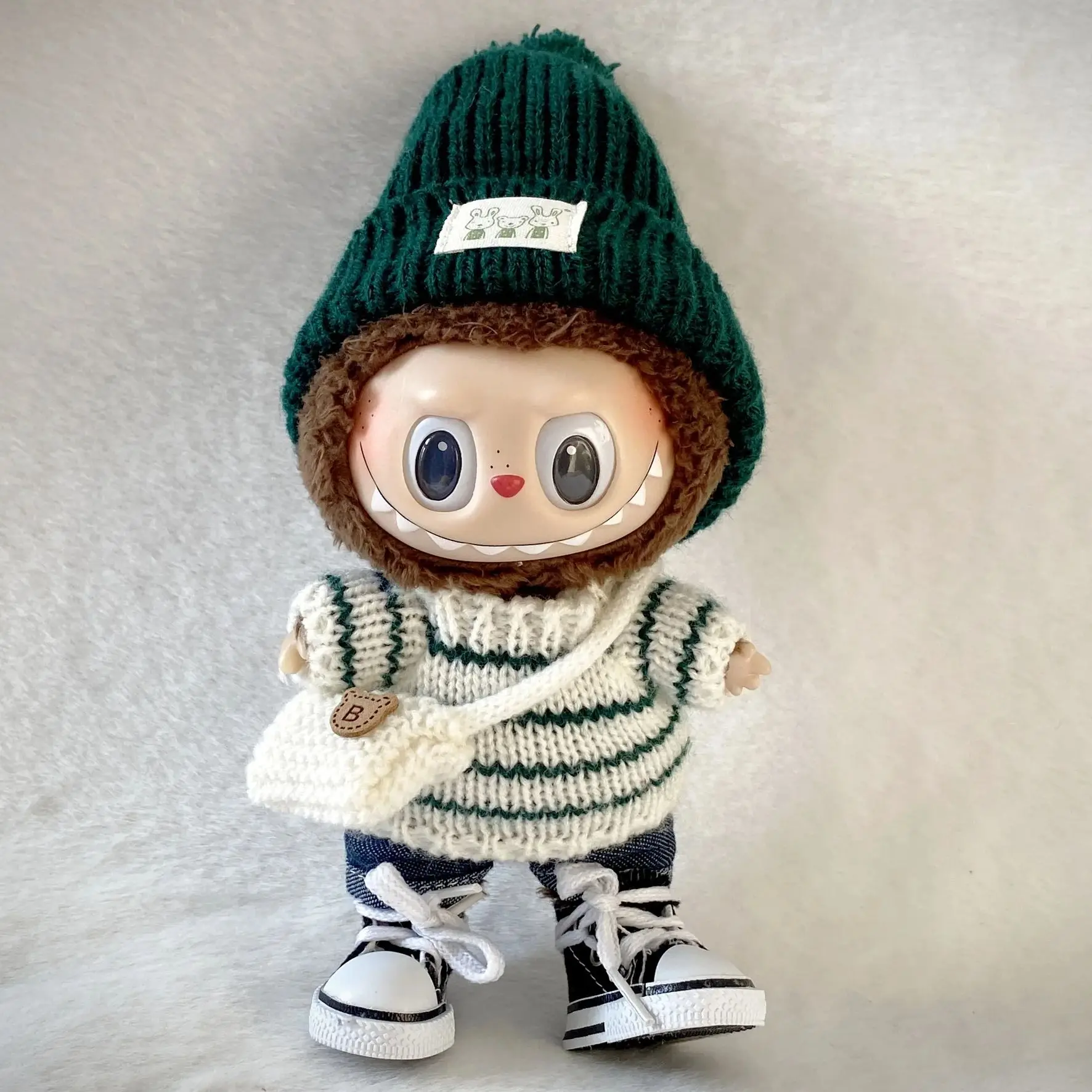 Stylish Streetwear Set For 15/17cm Labubu 1st/2nd/3rd Gen Green Beanie Striped Sweater & Crossbody Bag
Stylish Streetwear Set For 15/17cm Labubu 1st/2nd/3rd Gen Green Beanie Striped Sweater & Crossbody Bag