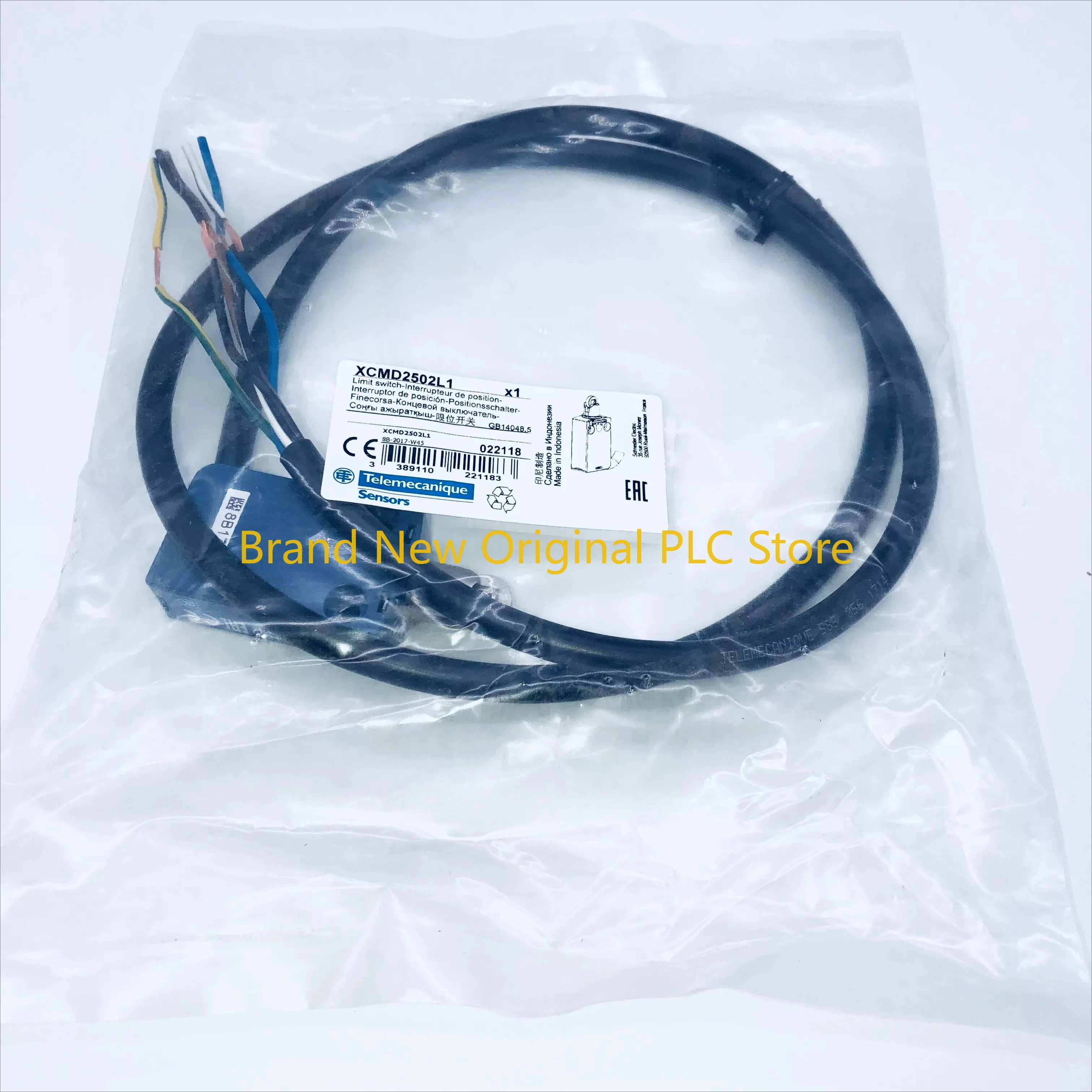 XCMD2502L1 (ZCMD25L1 + ZCE02) Limit Switch Original
XCMD2502L1 (ZCMD25L1 + ZCE02) Limit Switch Original