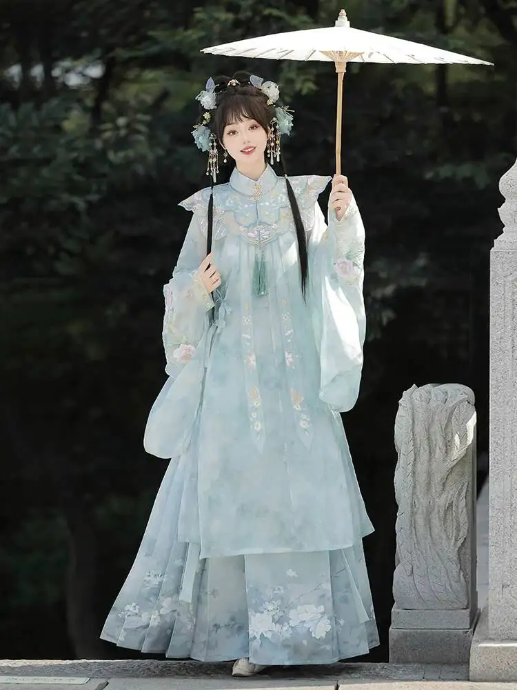 The Language Of Jasmine|Ming Dynasty-style Long Gown Hanfu For Women, 2026 New Spring-summer Collection, Cloud-shoulder
The Language Of Jasmine|Ming Dynasty-style Long Gown Hanfu For Women, 2026 New Spring-summer Collection, Cloud-shoulder