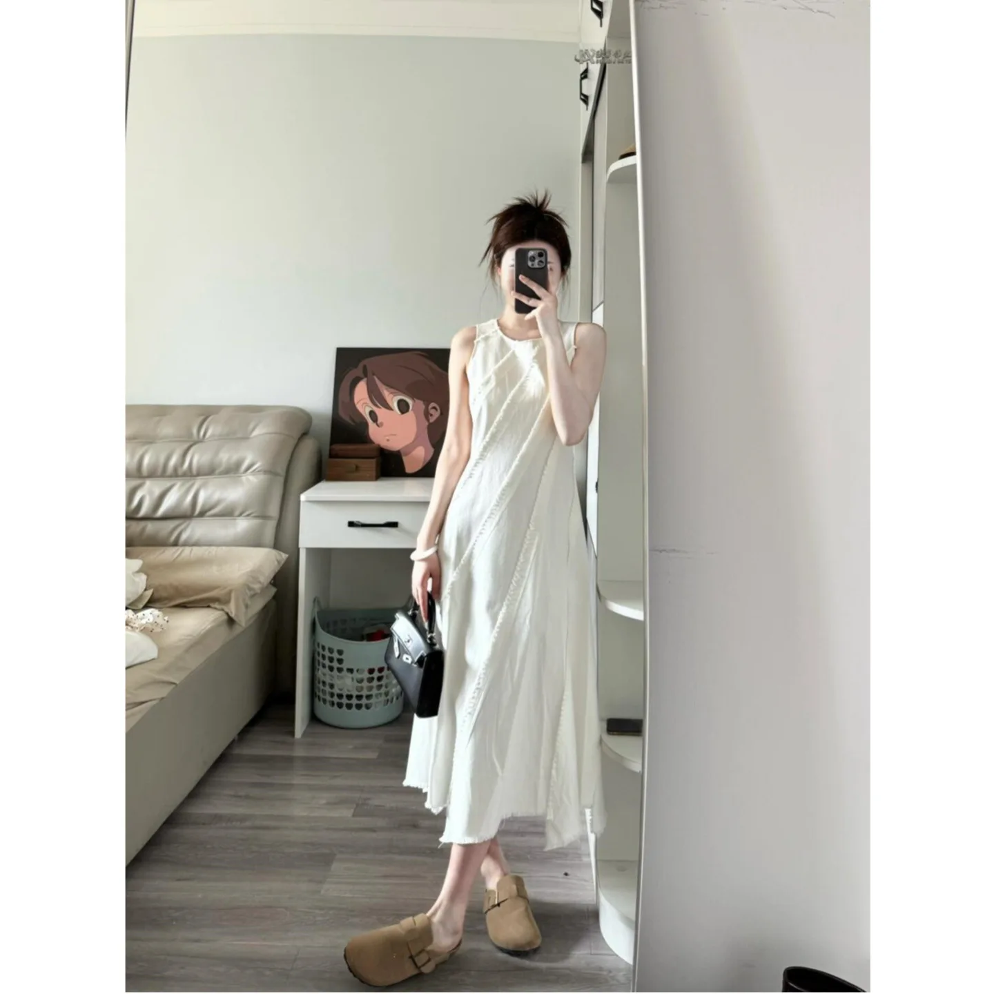 French round neck sleeveless irregular design dress for women 2025 summer new mid length white long dress
French round neck sleeveless irregular design dress for women 2025 summer new mid length white long dress