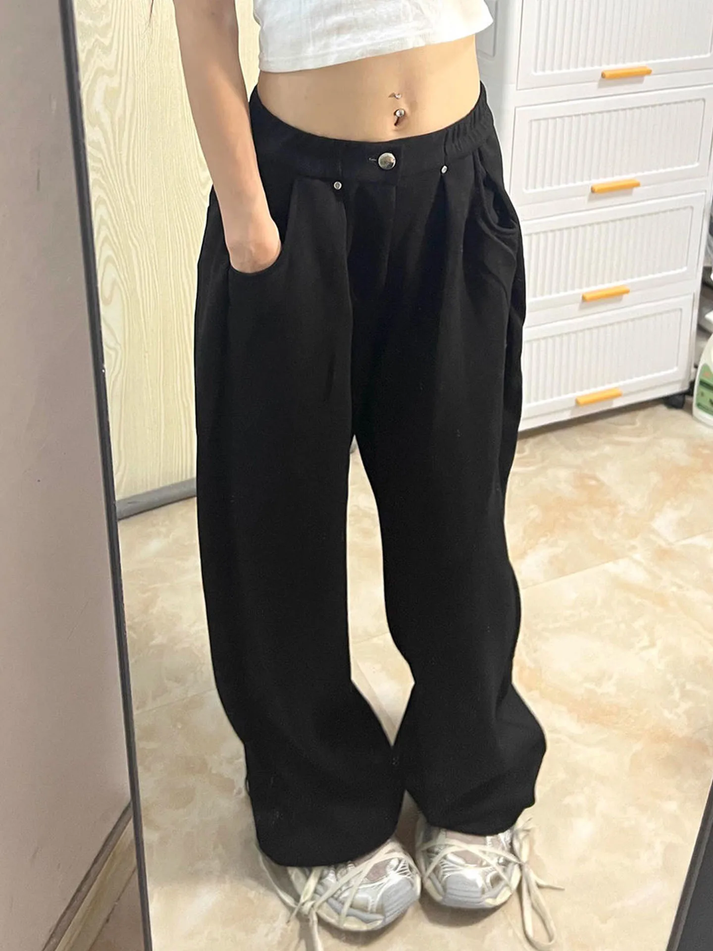 Широкие брюки с высокой талией, женские свободные брюки длиной до пола, осенне-зимние повседневные брюки Street Sle
Широкие брюки с высокой талией, женские свободные брюки длиной до пола, осенне-зимние повседневные брюки Street Sle