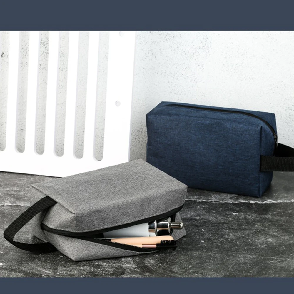ISKYBOB Men Makeup Bag Waterproof Oxford Cloth Travel Organizer Portable Storage Bag Toiletry Kit Wash Bag Cosmetic Bag Holder
ISKYBOB Men Makeup Bag Waterproof Oxford Cloth Travel Organizer Portable Storage Bag Toiletry Kit Wash Bag Cosmetic Bag Holder