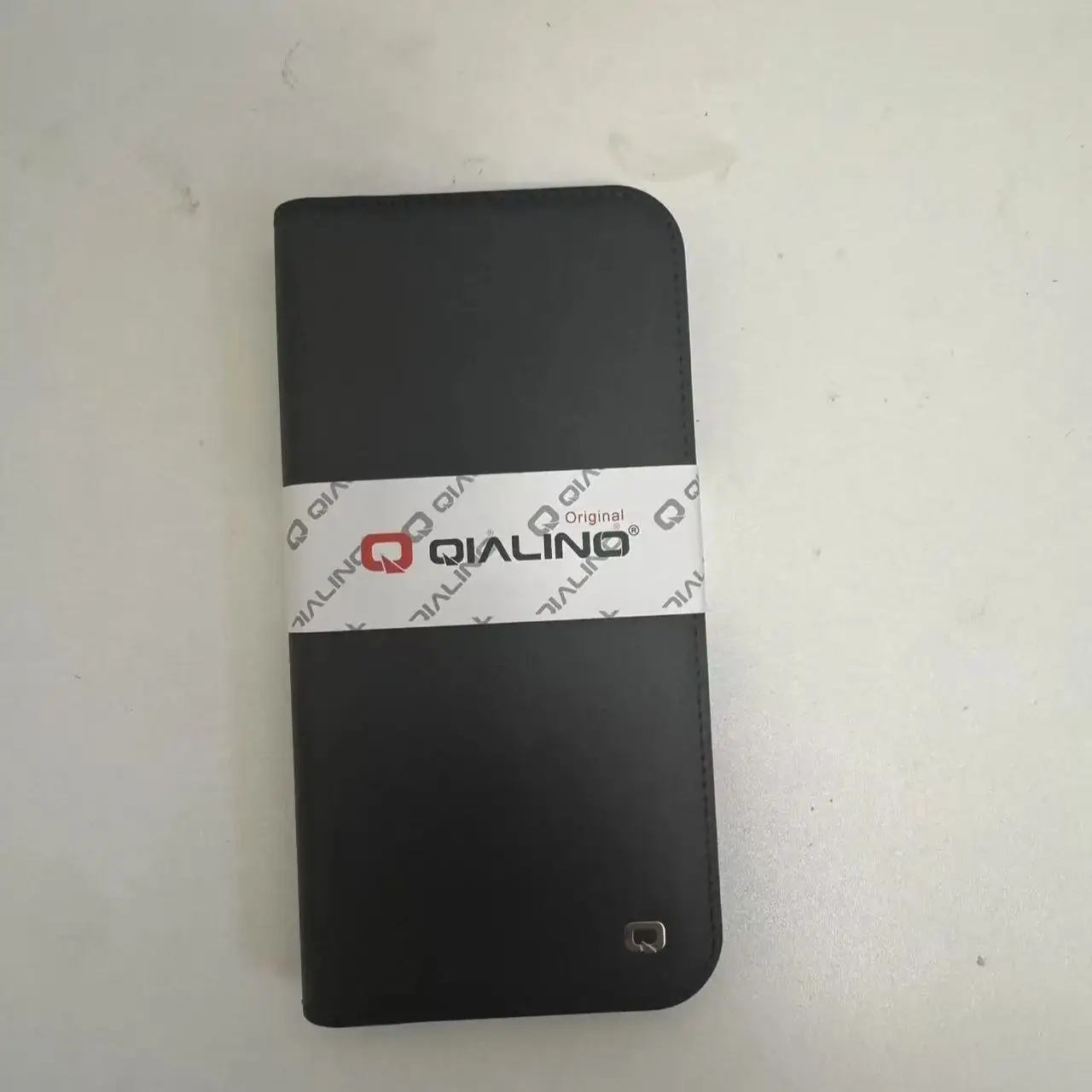 Чехлы для телефонов Samsung Galaxy S24 S23 S22 S25+ Plus Ultra из натуральной кожи с откидной крышкой и карманом для карт, бизнес-бренд Qialino
Чехлы для телефонов Samsung Galaxy S24 S23 S22 S25+ Plus Ultra из натуральной кожи с откидной крышкой и карманом для карт, бизнес-бренд Qialino