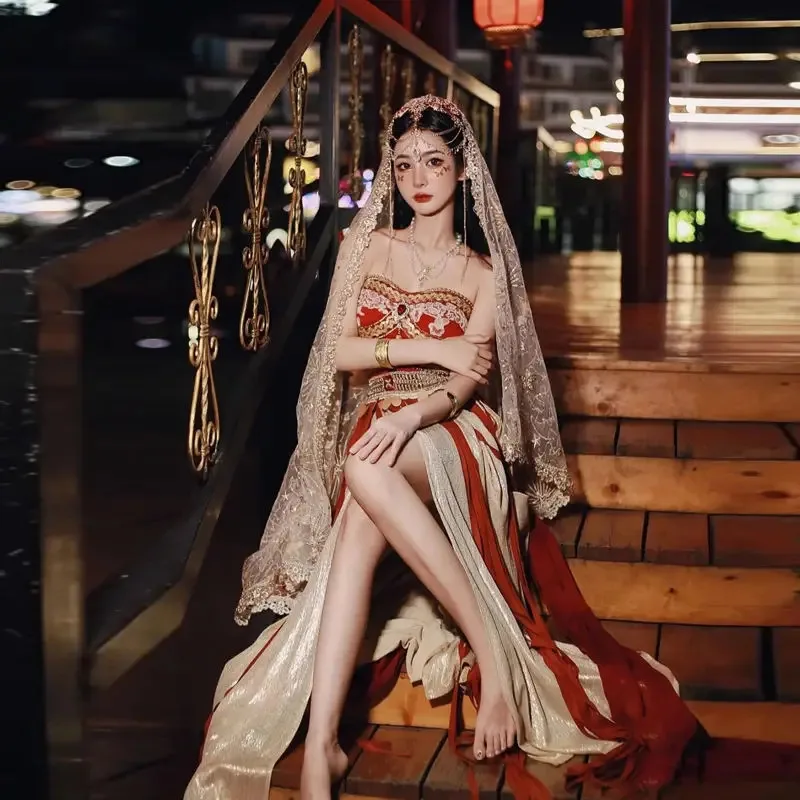 Древний китайский костюм в стиле Дуньхуан Feitian Hanfu, экзотический стиль, западный регион, танцевальный комплект принцессы, одежда для выступлений на сцене A5
Древний китайский костюм в стиле Дуньхуан Feitian Hanfu, экзотический стиль, западный регион, танцевальный комплект принцессы, одежда для выступлений на сцене A5