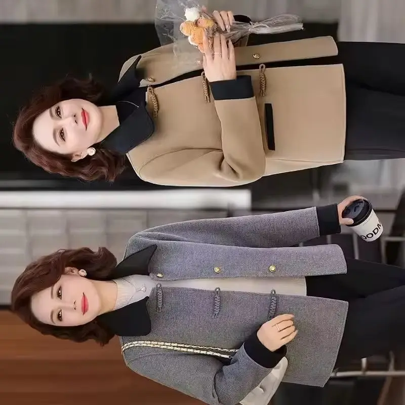 Новое осеннее женское маленькое ароматное шерстяное пальто среднего возраста, короткое двустороннее шерстяное пальто для мам, куртка, элегантный кардиган, блейзер
Новое осеннее женское маленькое ароматное шерстяное пальто среднего возраста, короткое двустороннее шерстяное пальто для мам, куртка, элегантный кардиган, блейзер