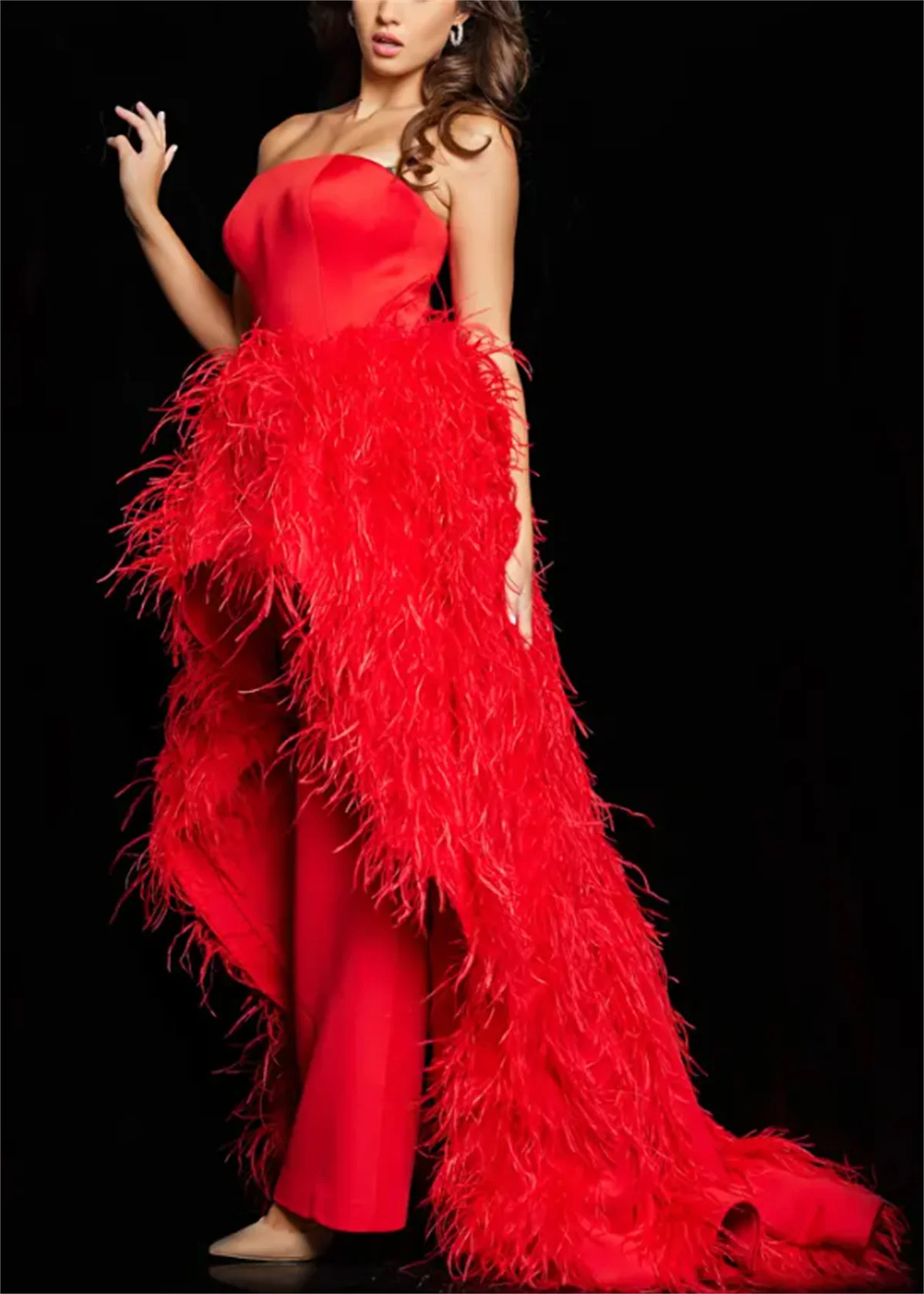 Red Two-Piece Culottes Prom Dress Fashion Bandeau Backless Feather Evening Gown Skinny Straight Pants Formal Occasion Attire
Red Two-Piece Culottes Prom Dress Fashion Bandeau Backless Feather Evening Gown Skinny Straight Pants Formal Occasion Attire