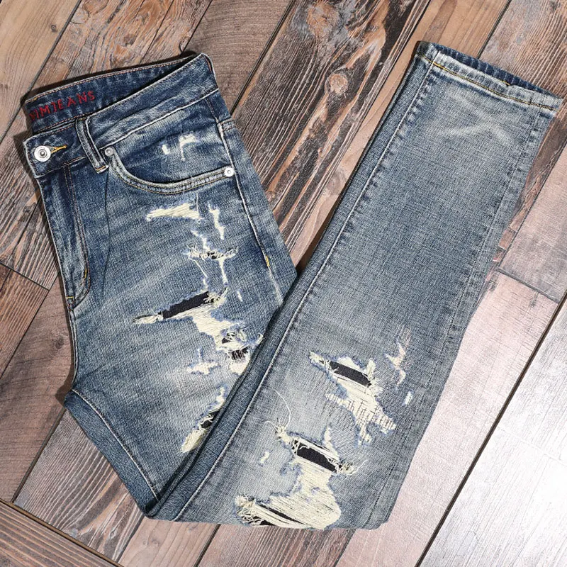 Y2K designer's fashionable new light blue men's jeans with cracks, wrinkles, nostalgic stretch, slim fit, casual pants Y2K
Y2K designer's fashionable new light blue men's jeans with cracks, wrinkles, nostalgic stretch, slim fit, casual pants Y2K
