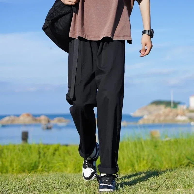 Весенне-летние брюки мужские прямые черные брюки Techwear Harajuku корейский стиль стандартной посадки дизайнерские длинные брюки-карго для мужчин
Весенне-летние брюки мужские прямые черные брюки Techwear Harajuku корейский стиль стандартной посадки дизайнерские длинные брюки-карго для мужчин