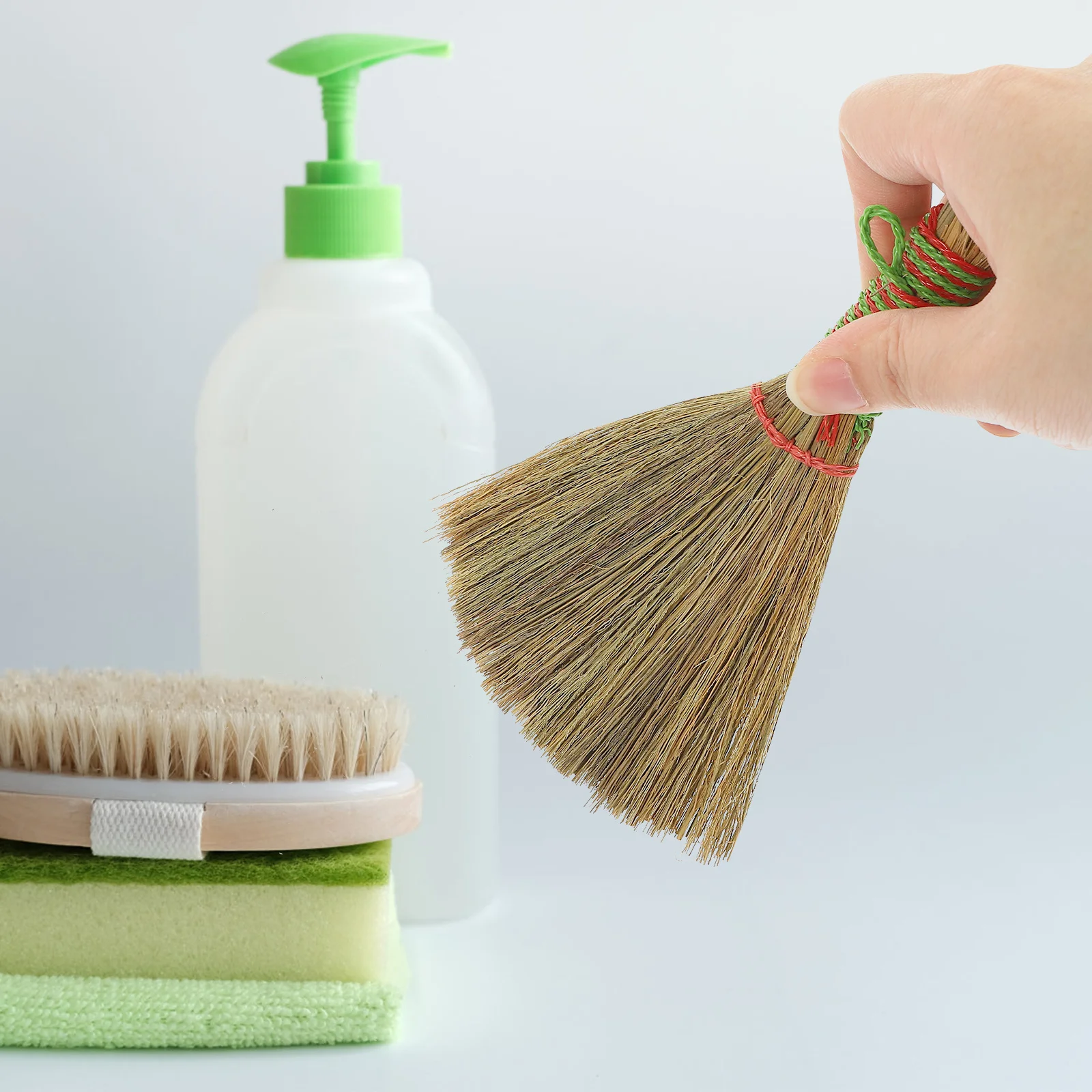 2Pcs Mini Desk Broom Ergonomic Handle Design Easy Grip Cleaning Broom for Hard to Reach Corners Household Cleaning Essentials
2Pcs Mini Desk Broom Ergonomic Handle Design Easy Grip Cleaning Broom for Hard to Reach Corners Household Cleaning Essentials