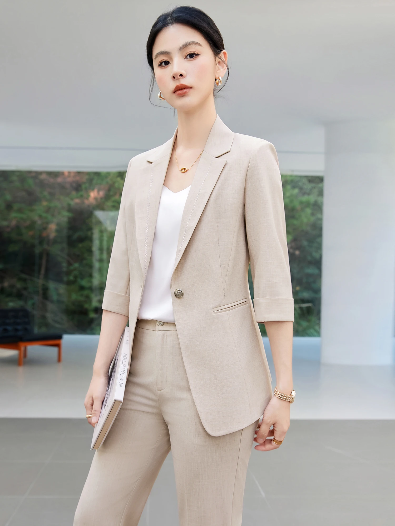 Khaki Seven-Quarter Sleeve Suit Set for Women Commute Springtime Professional Elegant Corporate Wear Ladies Work Outfit
Khaki Seven-Quarter Sleeve Suit Set for Women Commute Springtime Professional Elegant Corporate Wear Ladies Work Outfit