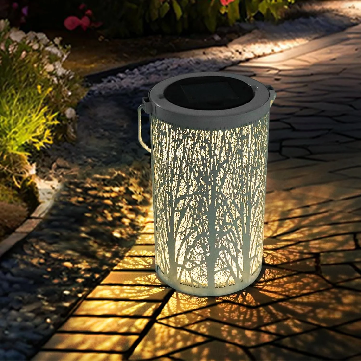 Illuminate your Outdoor Oasis with Stunning Hanging Solar Lanterns - Exquisite Metal LED Lights for Garden, Patio, Courtyard, La
Illuminate your Outdoor Oasis with Stunning Hanging Solar Lanterns - Exquisite Metal LED Lights for Garden, Patio, Courtyard, La