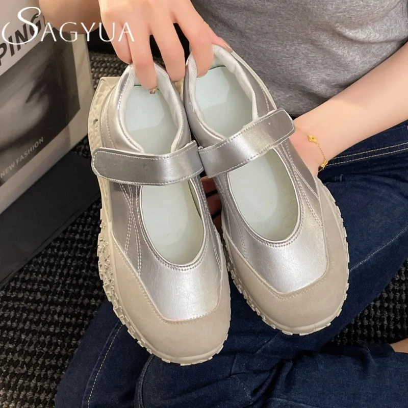 Casual Women Sneakers Sport Shoes Woman Flat Sandals 2025 Trend Summer Shallow Mary Jane Shoes Running Comfort Zapatillas Mujer
Casual Women Sneakers Sport Shoes Woman Flat Sandals 2025 Trend Summer Shallow Mary Jane Shoes Running Comfort Zapatillas Mujer