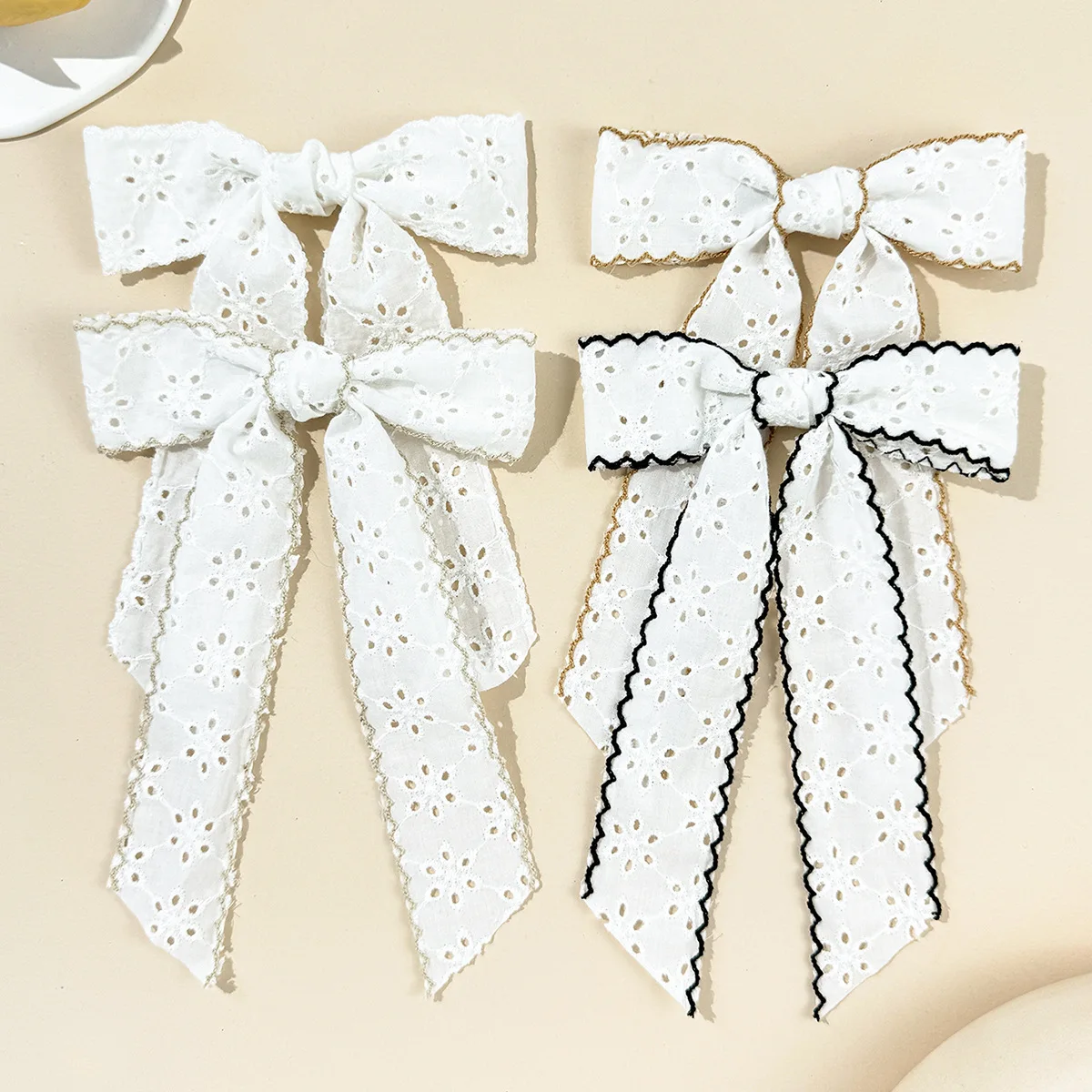 12 PCS/Lot, 5.12" Vintage White Lace Bow Hair Clips For Women Girls Hair Accessories
12 PCS/Lot, 5.12" Vintage White Lace Bow Hair Clips For Women Girls Hair Accessories