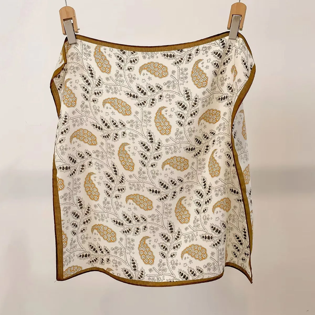 Ribbon Headband Square Silk Scarf Hijab Luxury Female Hair Bands Shawl Wraps Foulards Femme Neckerchief Accesories Shawl
Ribbon Headband Square Silk Scarf Hijab Luxury Female Hair Bands Shawl Wraps Foulards Femme Neckerchief Accesories Shawl
