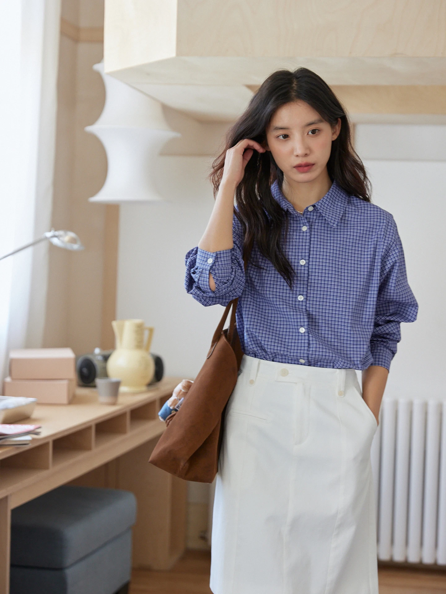 MIXABO Ретро синий клетчатый длинный све, свободный женский офисный топ с воротником irt, модная осенняя внутренняя одежда для женщин
MIXABO Ретро синий клетчатый длинный све, свободный женский офисный топ с воротником irt, модная осенняя внутренняя одежда для женщин