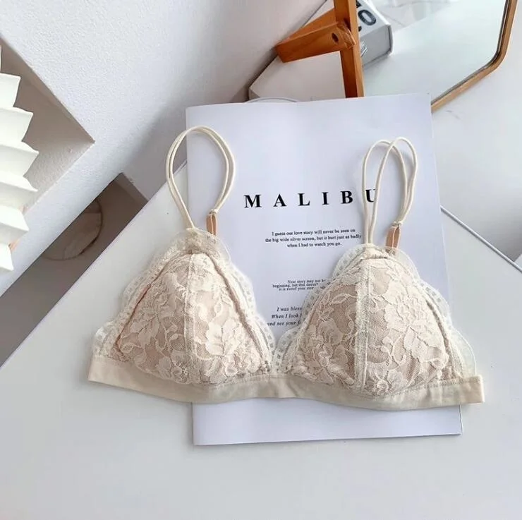 2022 New French Bra Underwear Thin Section Spring And Summer Comfortable Breathable Bra Shows Small Chest
2022 New French Bra Underwear Thin Section Spring And Summer Comfortable Breathable Bra Shows Small Chest