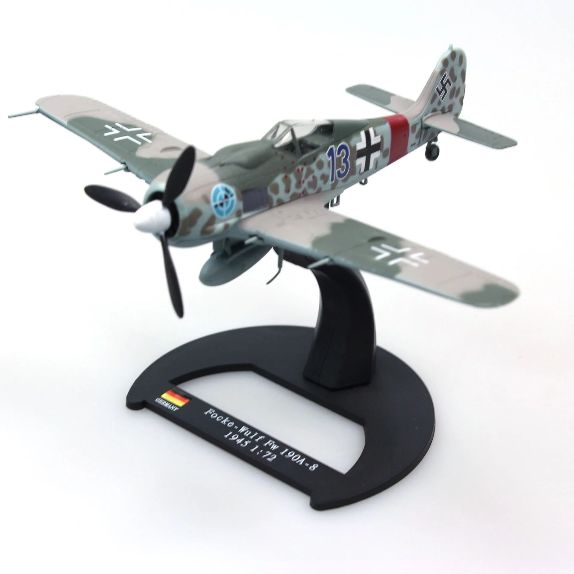 Масштабная модель истребителя Focke-Wulf FW-190A-8 в масштабе 1:72, коллекционная, для декора стола, в подарок, для любителей авиации
Масштабная модель истребителя Focke-Wulf FW-190A-8 в масштабе 1:72, коллекционная, для декора стола, в подарок, для любителей авиации