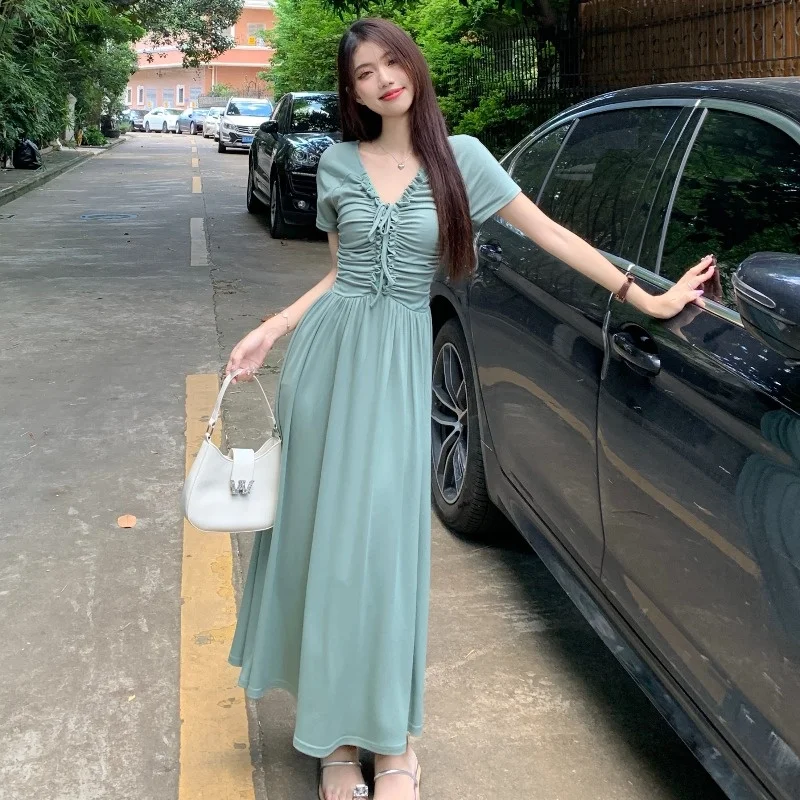 Elegant V-Neck Drawstring Waist Dress Slimming Green Long Skirt Women's Fashion Summer Dress Stylish Casual Maxi Dress
Elegant V-Neck Drawstring Waist Dress Slimming Green Long Skirt Women's Fashion Summer Dress Stylish Casual Maxi Dress