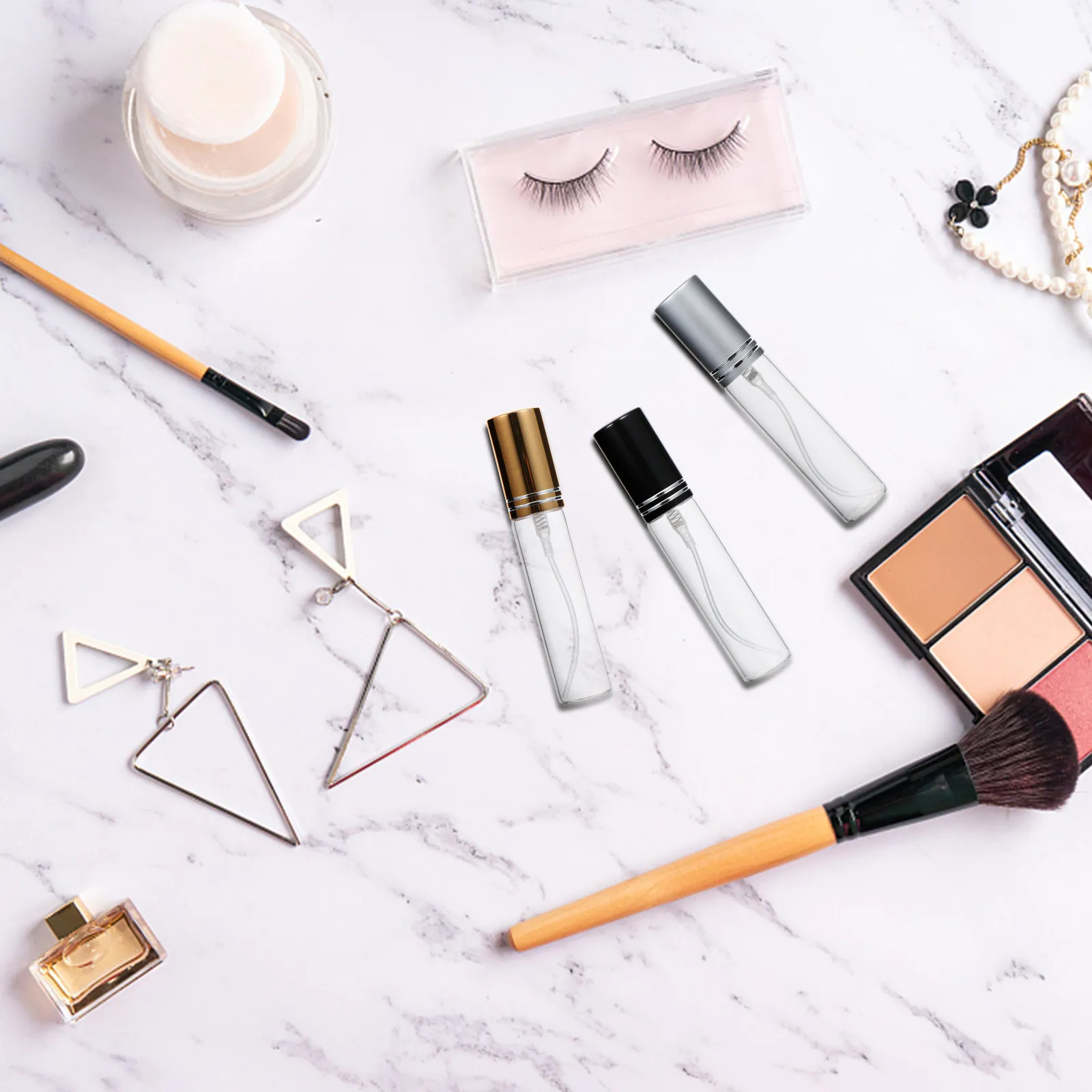 Набор из 6 компактных портативных флаконов-спреев для духов, стеклянные, пустые, с распылителем, многоразовые, для путешествий, с мелкодисперсным распылением
Набор из 6 компактных портативных флаконов-спреев для духов, стеклянные, пустые, с распылителем, многоразовые, для путешествий, с мелкодисперсным распылением